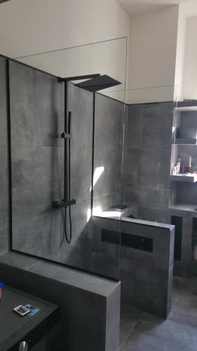 Ένα μπάνιο στο Modern meets Classic - near Volkspark Schöneberg