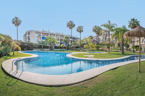 Flat -Puerto Banus Locrimar 3-Pool-Parking