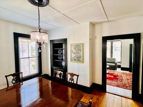 Gallery image of Historic East End - Top of Munjoy Hill! in Portland