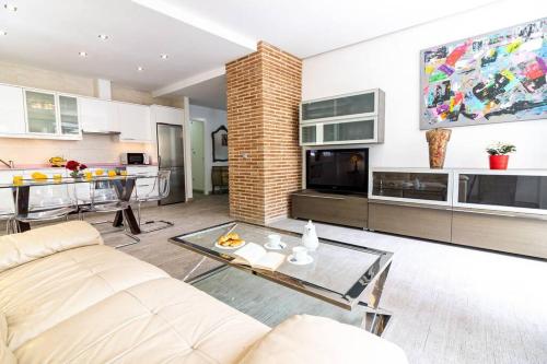 Felix Saenz Apartments!