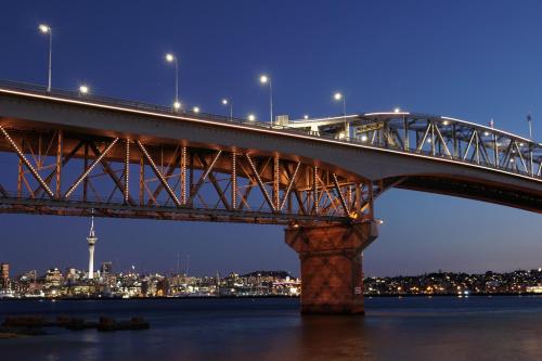 Foto da galeria de Stunning Auckland Harbour Views em Auckland