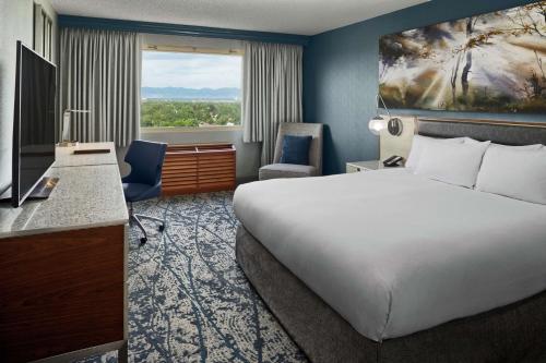 DoubleTree by Hilton Hotel Denver Image