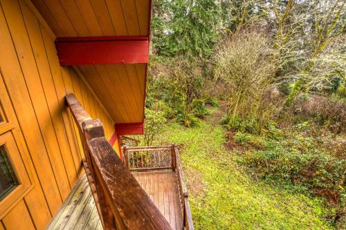 Κήπος έξω από το Chez Nous Chalet - Meredith Lodging