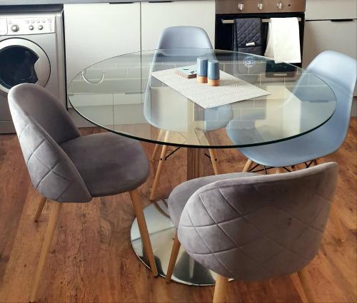 Χώρος καθιστικού στο Evo C - 2 Bed Apartment 2 Min Walk to Station - longer stays available