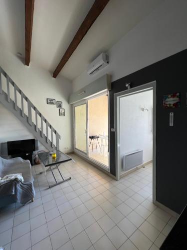 Photo de la galerie de l'établissement JEAN BART III Joli T2 cabine mezzanine proche plage Richelieu Cap d'Agde, au Cap d'Agde