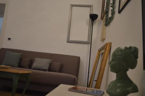 Ein Sitzbereich in der Unterkunft Geometric Hermes Bianca