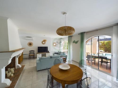 Villa tous commerces 3km des plages