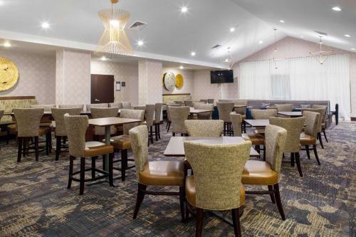 Ресторан / где поесть в Homewood Suites by Hilton St. Louis - Galleria