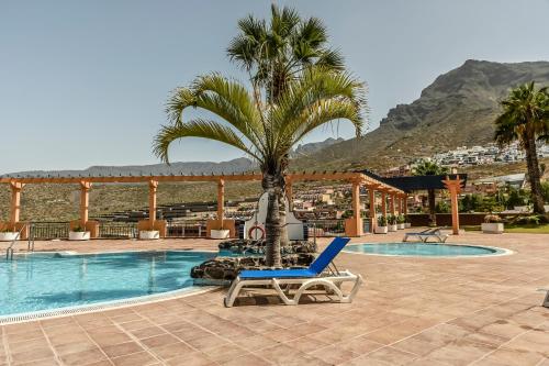 Cozy 2 Bedroom Apartment in Costa Adeje