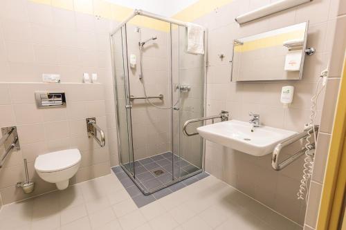 Koupelna v ubytování Antonińska Hotel & Apartamenty