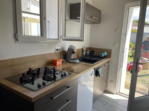 Dapur atau dapur kecil di La maison de la plage