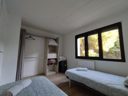 Fotografia z galérie ubytovania T2 bis Confort avec 5 couchages individuels et parking privé v destinácii Villeurbanne