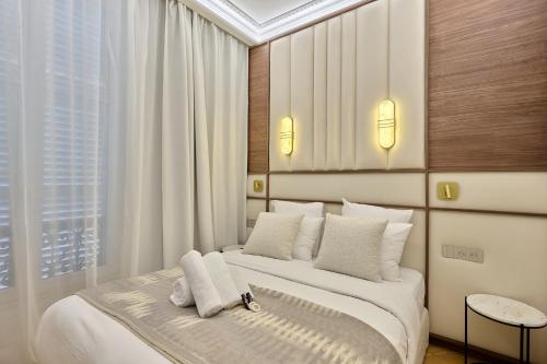 Apartment Matignon by Studio prestige