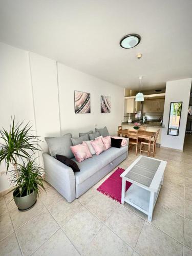 Sunny Apartment