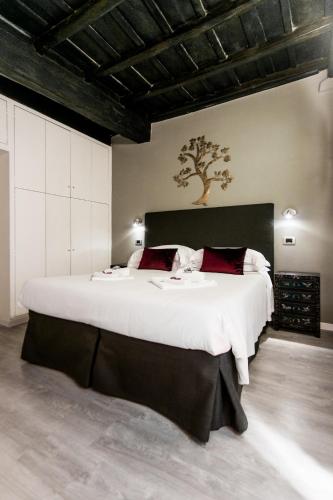 Navona First Rooms