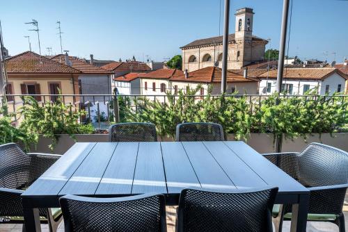 SE025 Senigallia, meraviglioso trilo con terrazzo