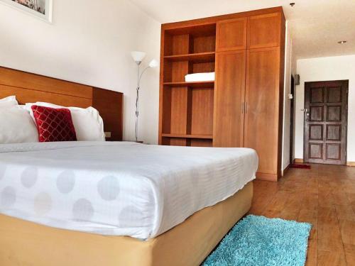 Ảnh trong thư viện ảnh của Walking Street side View Talay 6 Pattaya ở Khu Pattaya Central