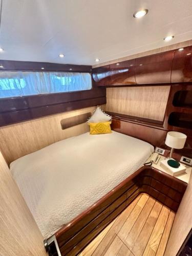 MotorYacht 21 avec équipage photo 50