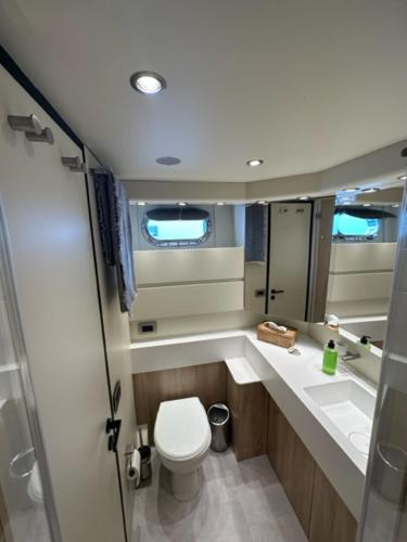 MotorYacht 21 avec équipage photo 36