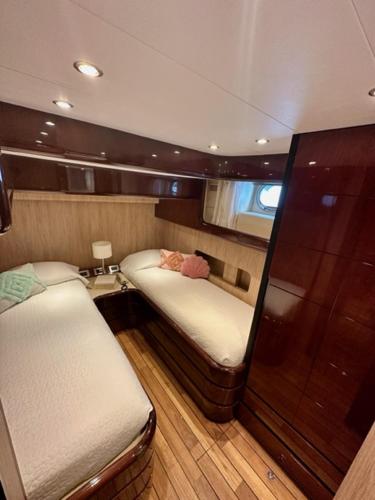 MotorYacht 21 avec équipage photo 41