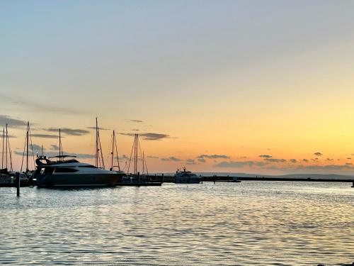 MotorYacht 21 avec équipage photo 58