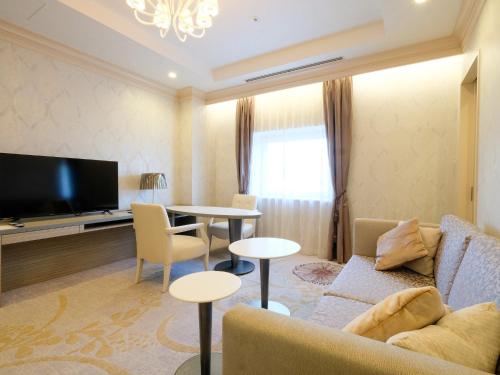 Televisyen dan/atau pusat hiburan di Hotel Buena Vista