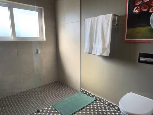 Bilik mandi di Vincent - Artistic Luxury Suite