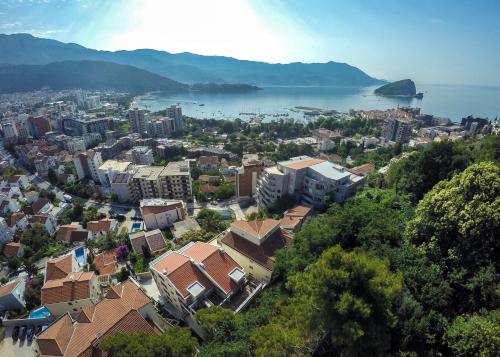 Gallery image of Aparthotel Villa Aria in Budva