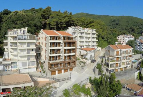 Gallery image of Aparthotel Villa Aria in Budva