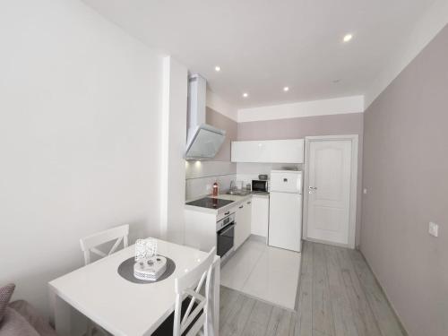 Dapur atau dapur kecil di Apartments Talija Podgora