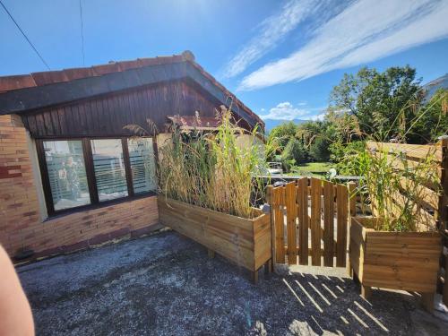 Entre Pierre et Bois