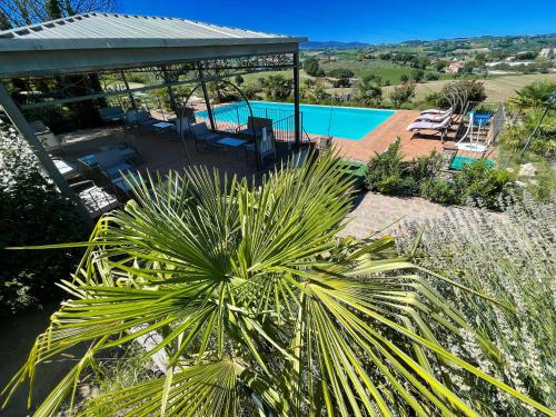 Slps 4 in 6 Gorgeous apts with Beautiful grounds pool jacuzzi Spoleto