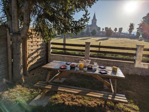 Zahrada ubytování LE CEDRE BLEU