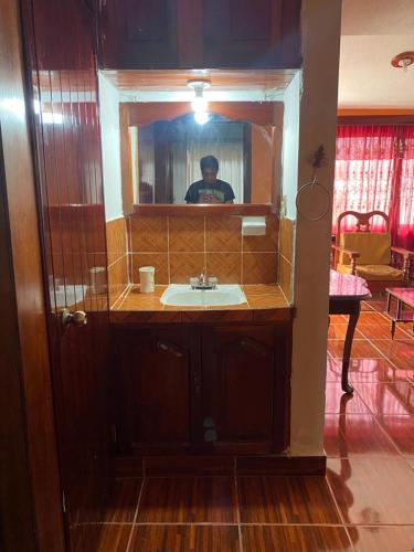 Kamar mandi di Casa guayacan