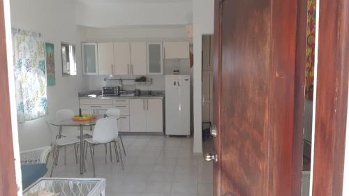 Kuchyň nebo kuchyňský kout v ubytování Apartamento amueblado Bayahibe