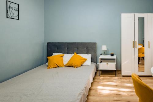 Postel nebo postele na pokoji v ubytování Modern studio D-va N