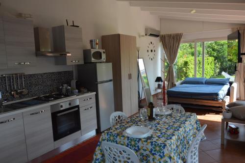 Køkken eller tekøkken på La casetta nel verde