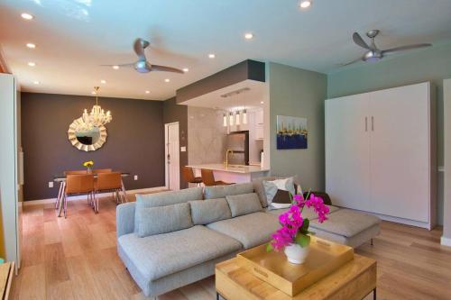 Гостиная зона в Brand New Luxury Private Pool Villa Amber - 5 mins walk to #Sapphire Beach