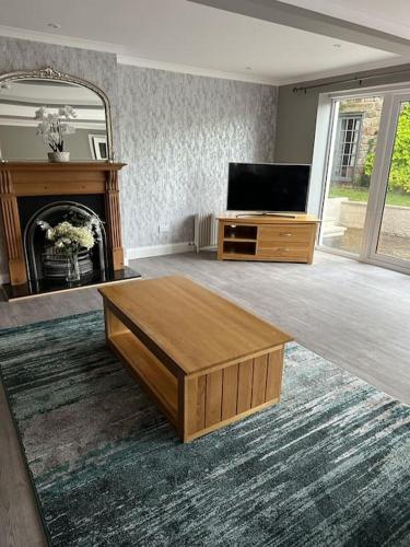 Cameron Coach House Modern Property in Murrayfield Edinburgh photo 23