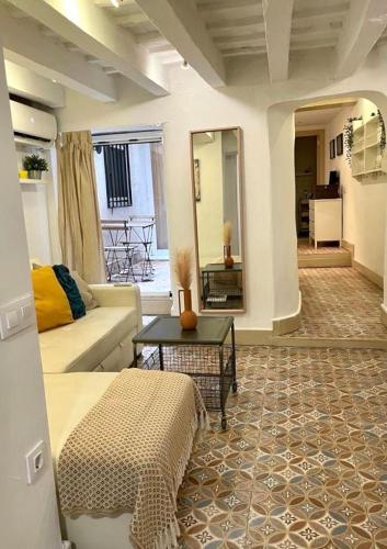 Lovely Coquette loft, heart of cuitat vella El Carmen Valencia