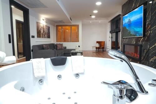 Gallery image of Flora Ordu Hotel Apart Suite in Ordu