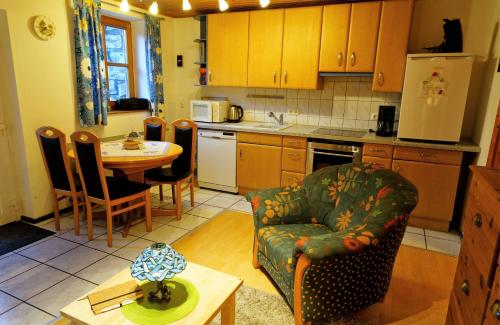 Kuchyň nebo kuchyňský kout v ubytování Ferienwohnung Peuker