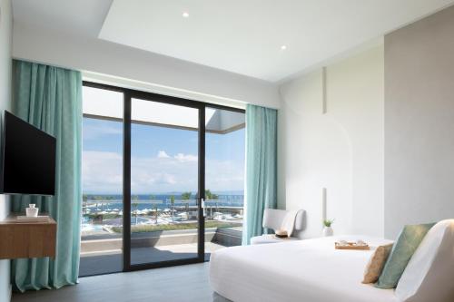 Miraggio Thermal Spa Resort — Sea view