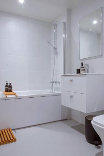 Ένα μπάνιο στο LIVINGWAY Roco