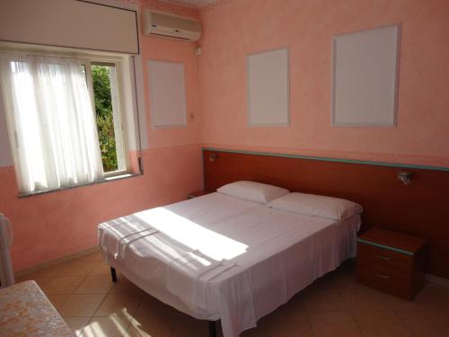 Gallery image of Pensione Affittacamere Miriam in Scalea