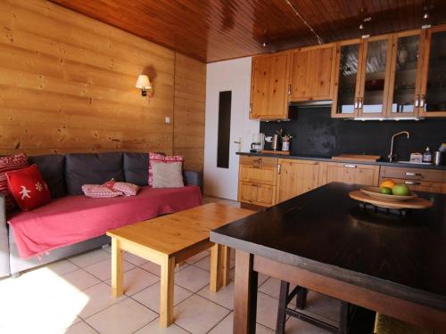 Studio cosy 4 pers avec balcon, face aux pistes et proche commerces – L'Alpe d'Huez - FR-1-405-44