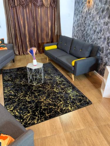 Istumisnurk majutusasutuses Cozy first floor accommodation 4 guests 1 bedroom