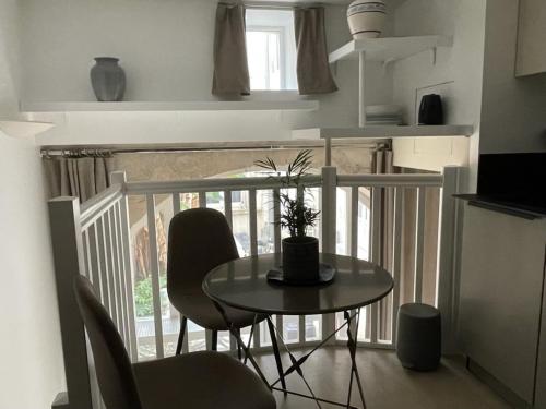 Afbeelding uit fotogalerij van Agréable Studio au Centre Ville in La Rochelle