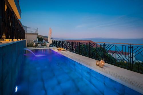 Luxury Villa Sun Ray with Pool – Photos 3
