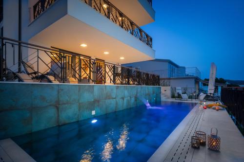 Luxury Villa Sun Ray with Pool – Photos 4